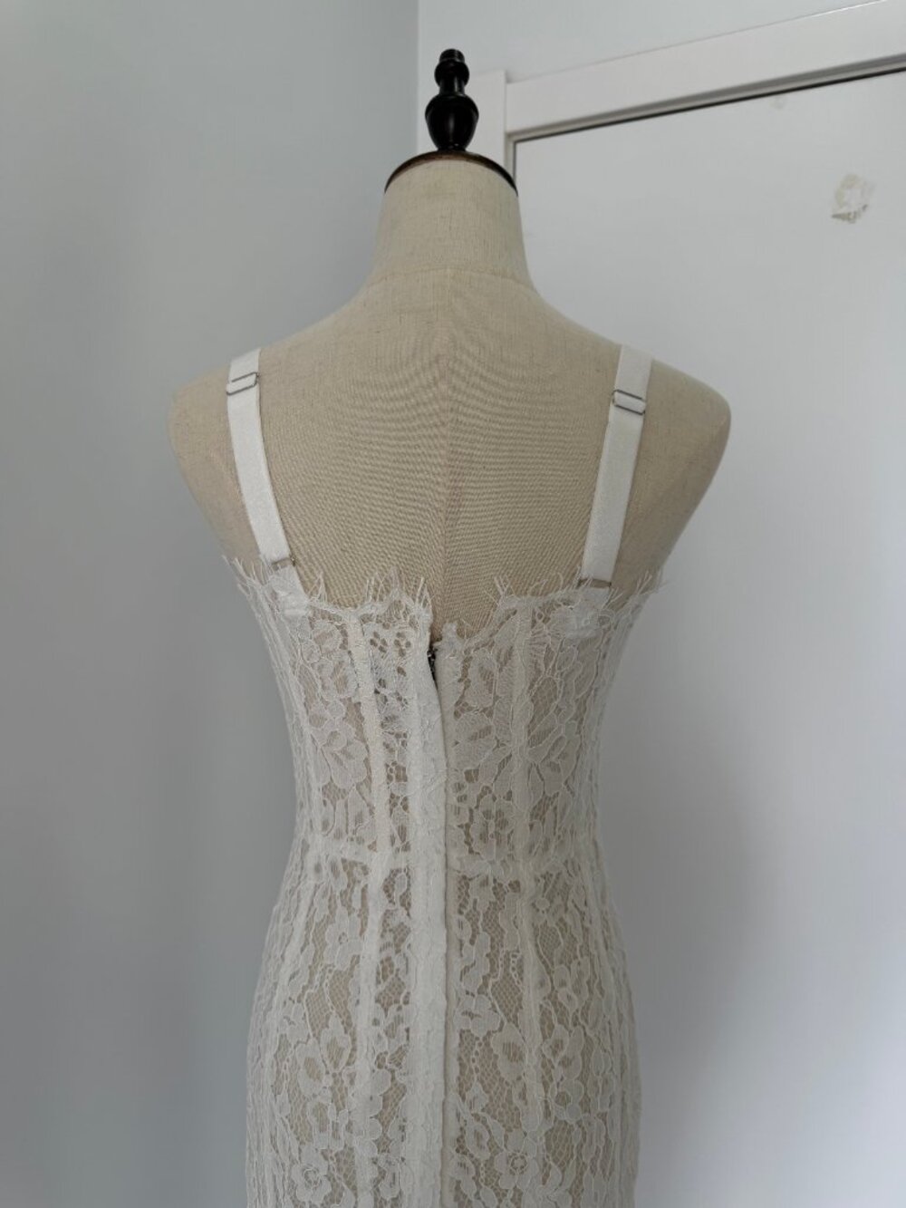 Women’s White Lace Midi Dress - Elegant Strappy Lace Midi - Picture 8 of 10